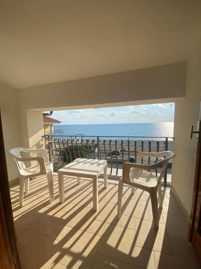 فاليرنا Vista Al Tramonto B&B المظهر الخارجي الصورة